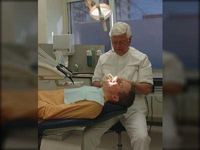 Zahnärztlicher Behandlungsplatz